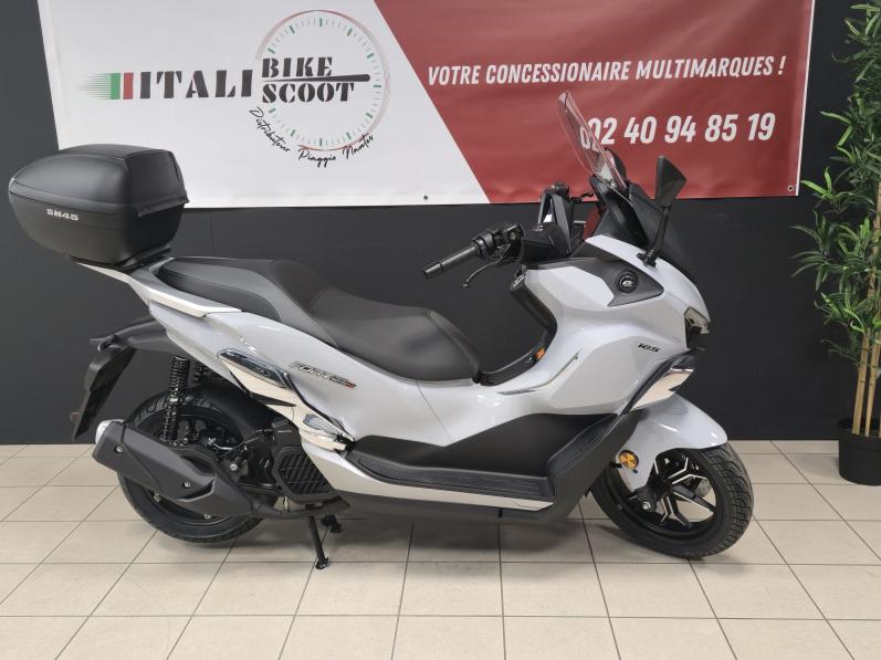 * NEW * QJ MOTOR Fort 125 N 