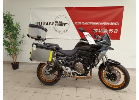 QJ MOTOR SRT 700 X TOURING