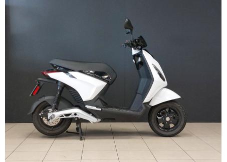 PIAGGIO one Electrique