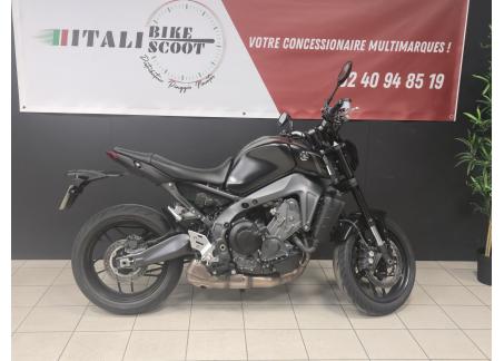 YAMAHA MT-09