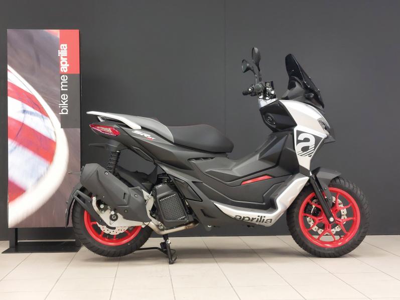 APRILIA SR GT 125 SPORT