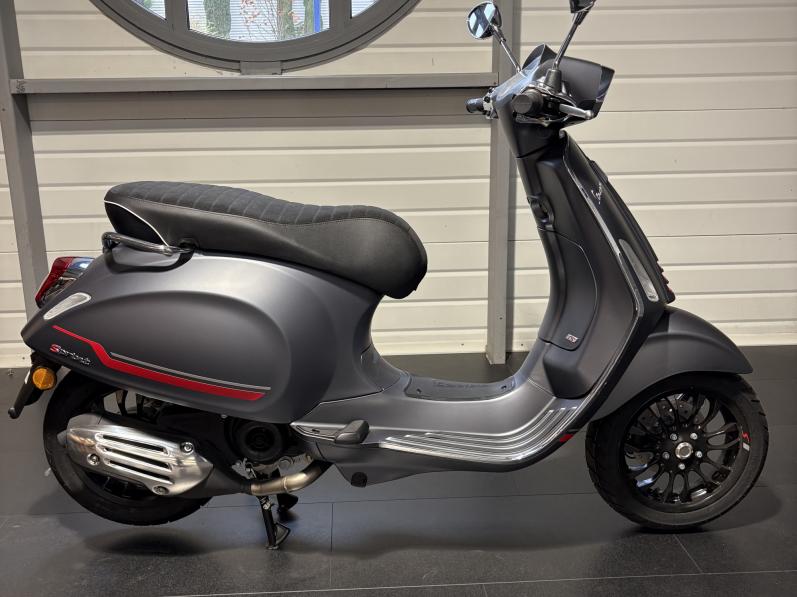 * BLACK FRIDAY * VESPA SPRINT 50 S